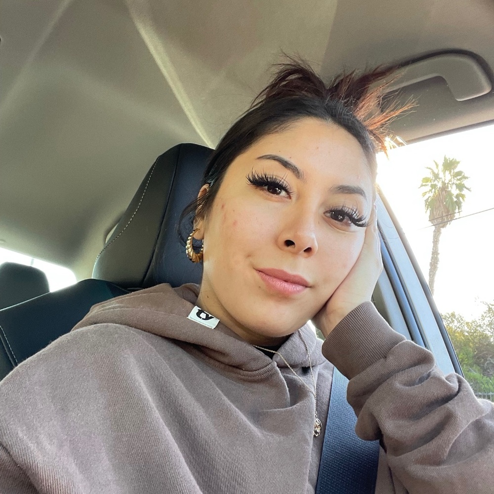 Meet your Posher, Daniela